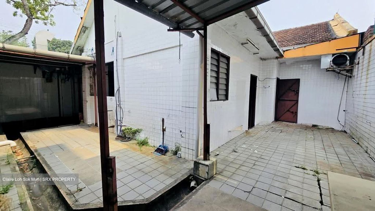 Joo Chiat Road (D15), Shop House #630183451